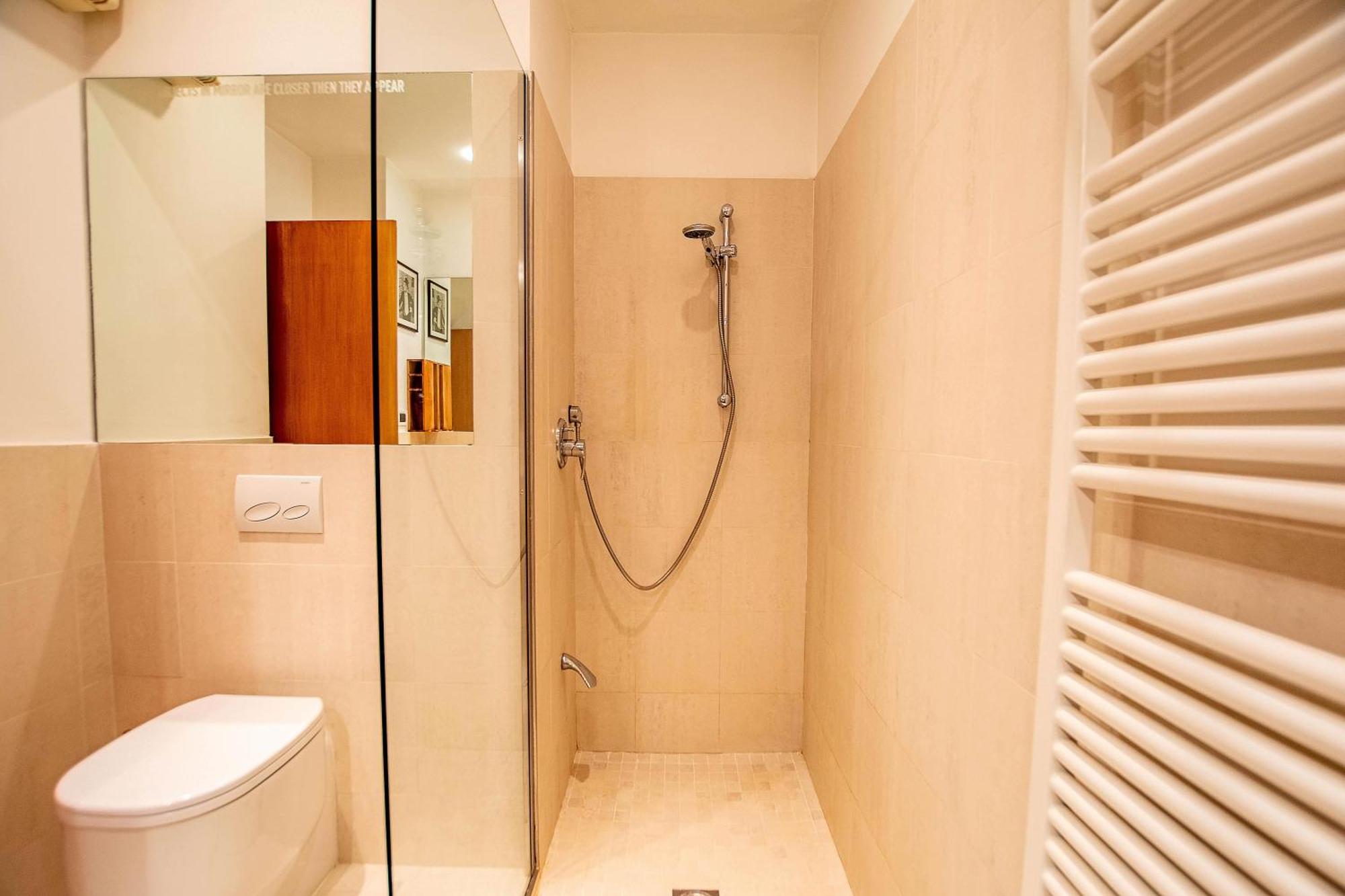 טריאסטה White Tower Guesthouse מראה חיצוני תמונה